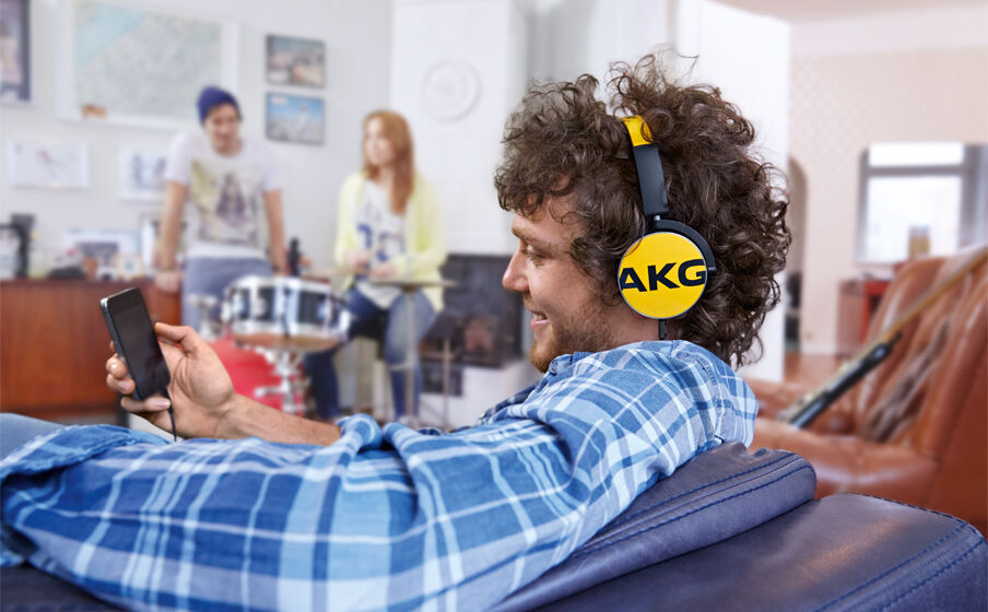 Y50 | On-ear headphones with AKG-quality sound
